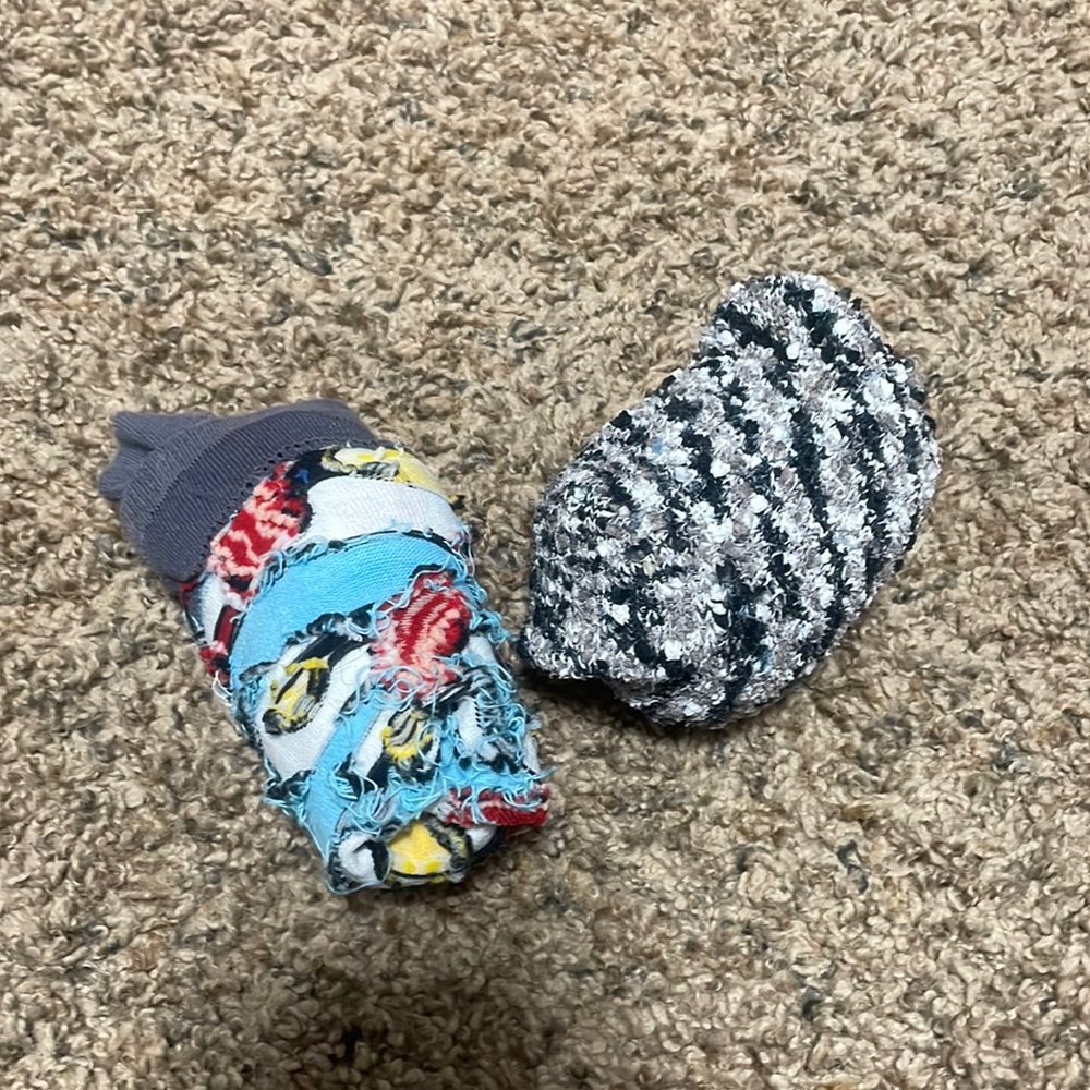 2 socks